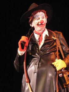 295626_567655056586782_1252922767_n